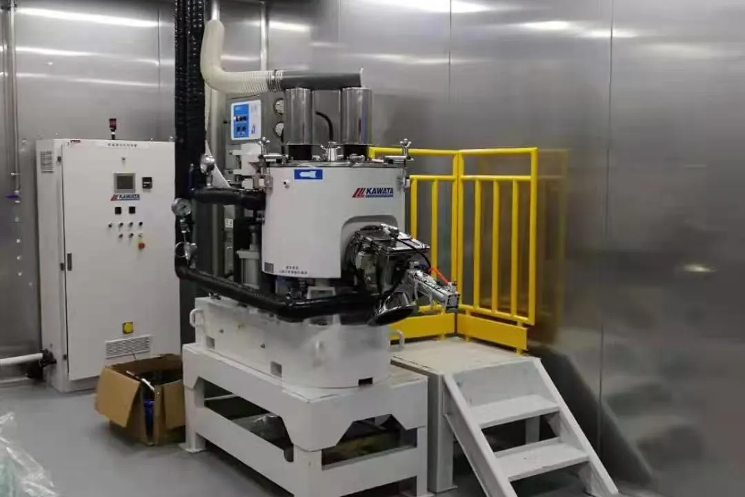 Preparation room in a food processing cleanroom